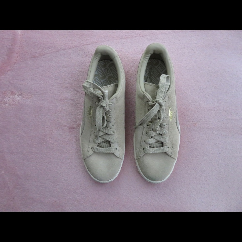 Puma low-top sneakers BRAND NEW - Picture 2 of 3